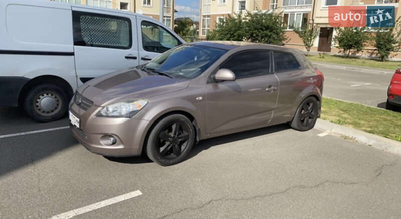 Хэтчбек Kia Ceed 2008 в Киеве фото 11 Хэтчбек Kia Ceed 2008 в Киеве