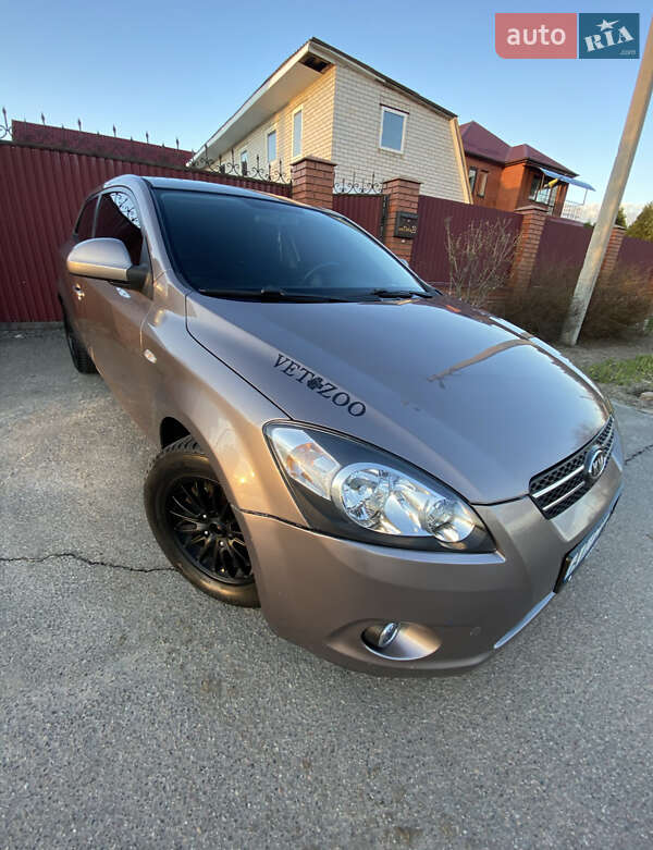 Хэтчбек Kia Ceed 2008 в Киеве фото 10 Хэтчбек Kia Ceed 2008 в Киеве