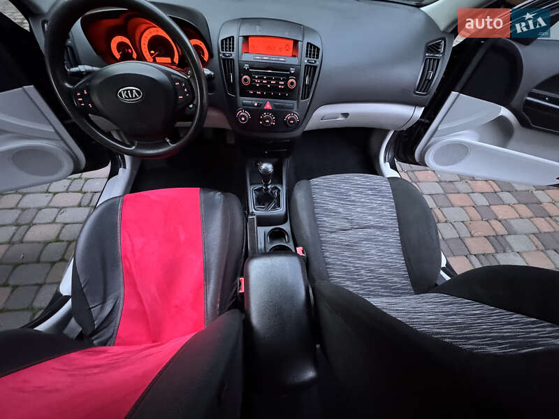 Хэтчбек Kia Ceed 2008 в Ивано-Франковске фото 20 Хэтчбек Kia Ceed 2008 в Ивано-Франковске