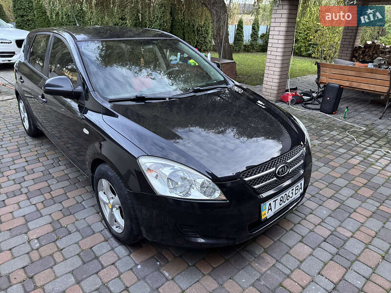 Хэтчбек Kia Ceed 2008 в Ивано-Франковске фото 24 Хэтчбек Kia Ceed 2008 в Ивано-Франковске