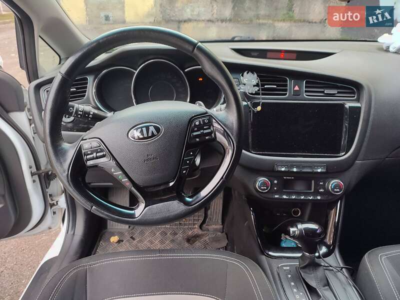 Хетчбек Kia Ceed 2012 в Києві фото 19 Хетчбек Kia Ceed 2012 в Києві