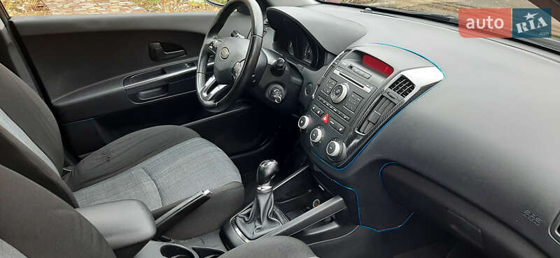 Універсал Kia Ceed 2009 в Чернігові