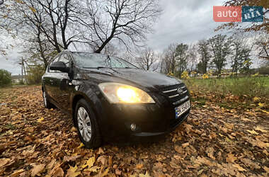 Универсал Kia Ceed 2009 в Костополе