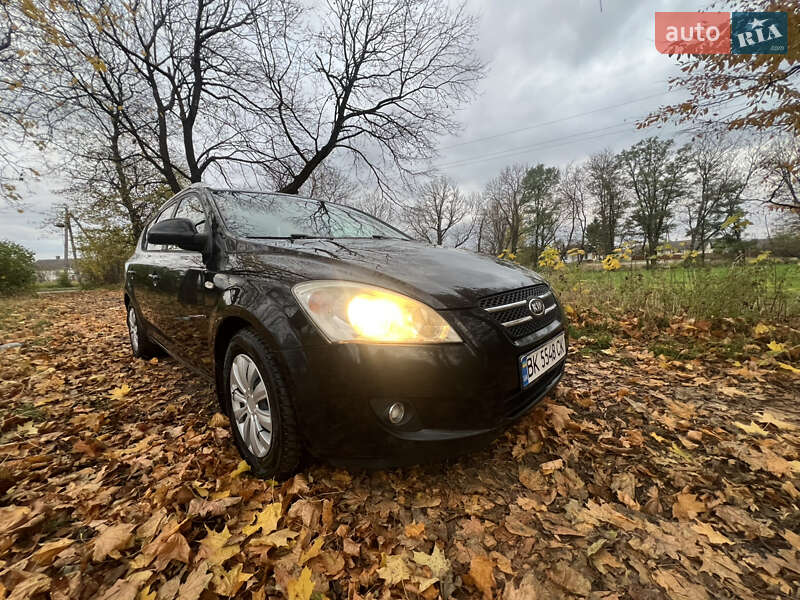 Универсал Kia Ceed 2009 в Костополе фото Универсал Kia Ceed 2009 в Костополе