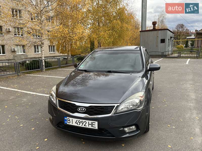 Хэтчбек Kia Ceed 2009 в Червоному Донце фото Хэтчбек Kia Ceed 2009 в Червоному Донце
