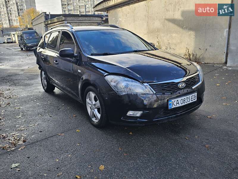 Универсал Kia Ceed 2010 в Киеве