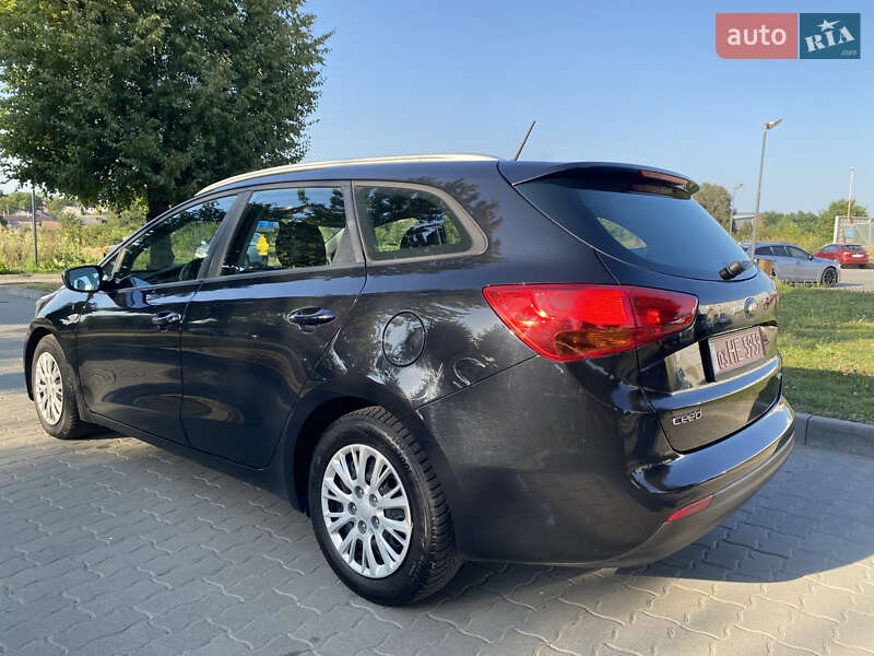 Универсал Kia Ceed 2013 в Сокале