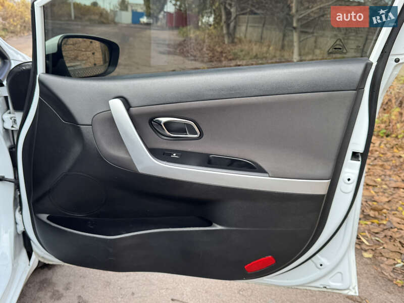 Универсал Kia Ceed 2015 в Прилуках