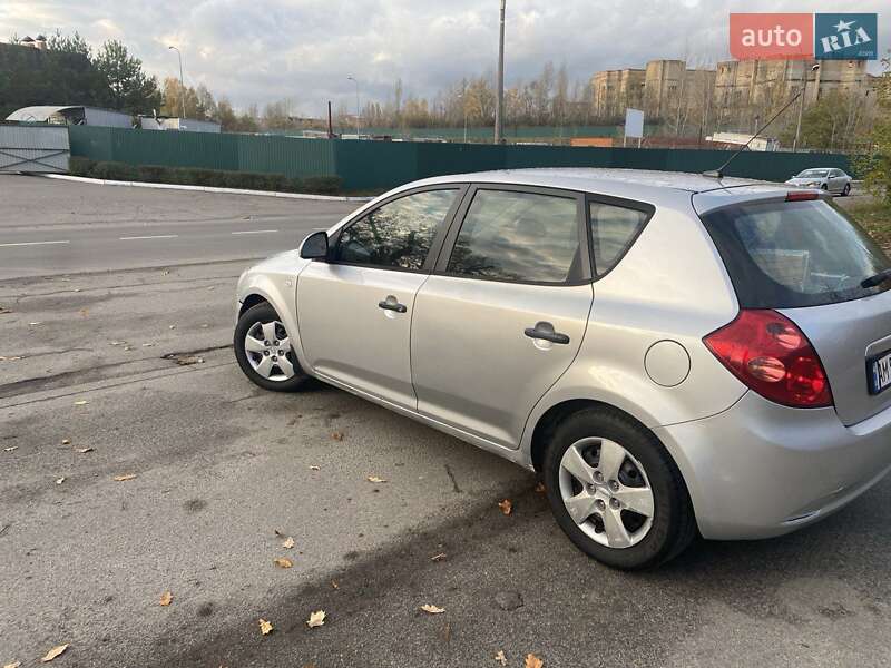 Хэтчбек Kia Ceed 2007 в Киеве фото 8 Хэтчбек Kia Ceed 2007 в Киеве