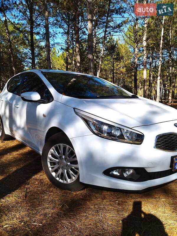 Хэтчбек Kia Ceed 2013 в Килии