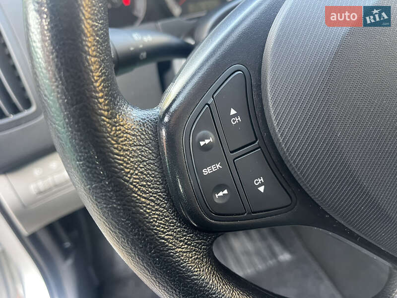 Універсал Kia Ceed 2009 в Охтирці