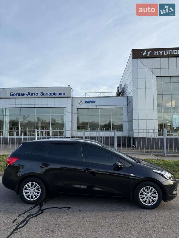Универсал Kia Ceed 2013 в Запорожье