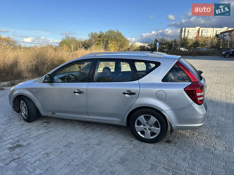 Універсал Kia Ceed 2009 в Полтаві