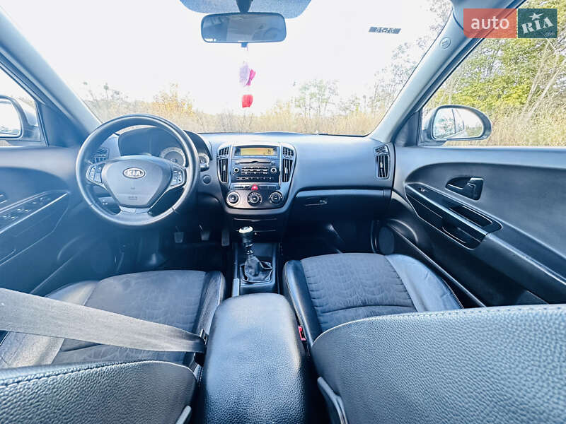 Універсал Kia Ceed 2009 в Полтаві