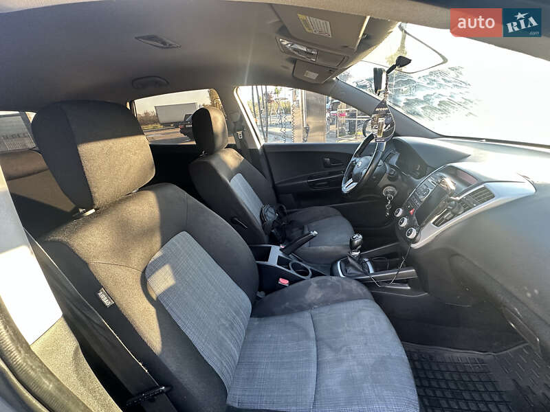 Хэтчбек Kia Ceed 2009 в Калуше фото 10 Хэтчбек Kia Ceed 2009 в Калуше