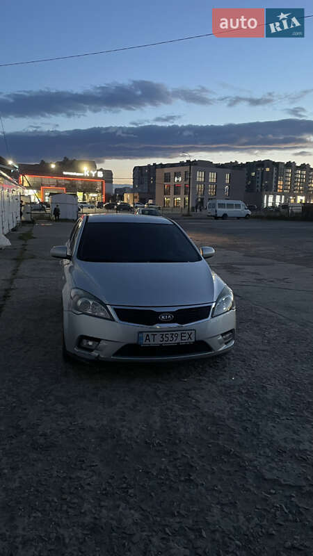 Хэтчбек Kia Ceed 2009 в Калуше фото 17 Хэтчбек Kia Ceed 2009 в Калуше
