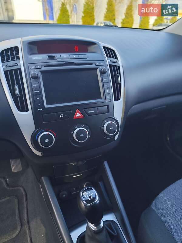 Универсал Kia Ceed 2010 в Белой Церкви фото 13 Универсал Kia Ceed 2010 в Белой Церкви