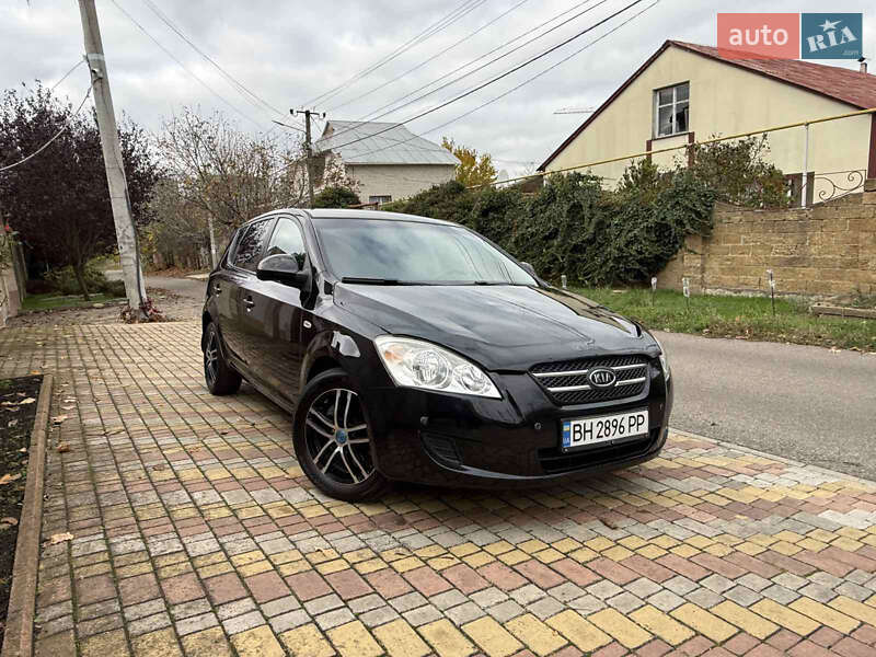 Хэтчбек Kia Ceed 2007 в Одессе фото 2 Хэтчбек Kia Ceed 2007 в Одессе