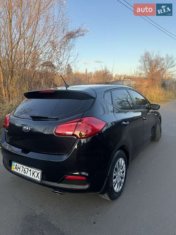 Хетчбек Kia Ceed 2013 в Києві фото 13 Хетчбек Kia Ceed 2013 в Києві