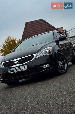 Хэтчбек Kia Ceed 2009 в Киеве