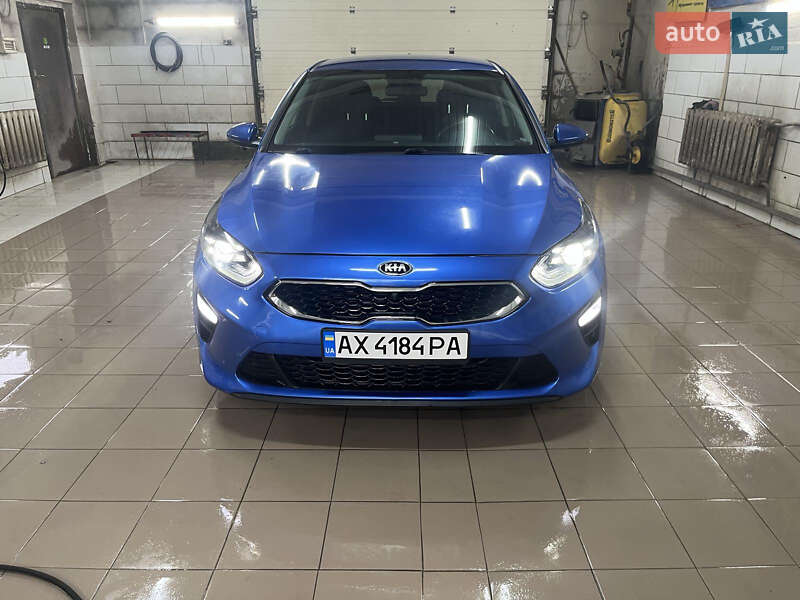 Хэтчбек Kia Ceed 2019 в Богодухове