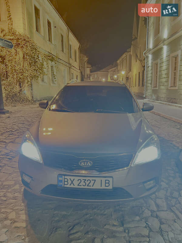 Универсал Kia Ceed 2010 в Каменец-Подольском фото Универсал Kia Ceed 2010 в Каменец-Подольском