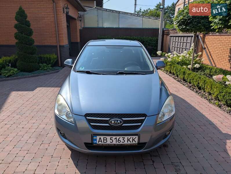 Хэтчбек Kia Ceed 2009 в Виннице