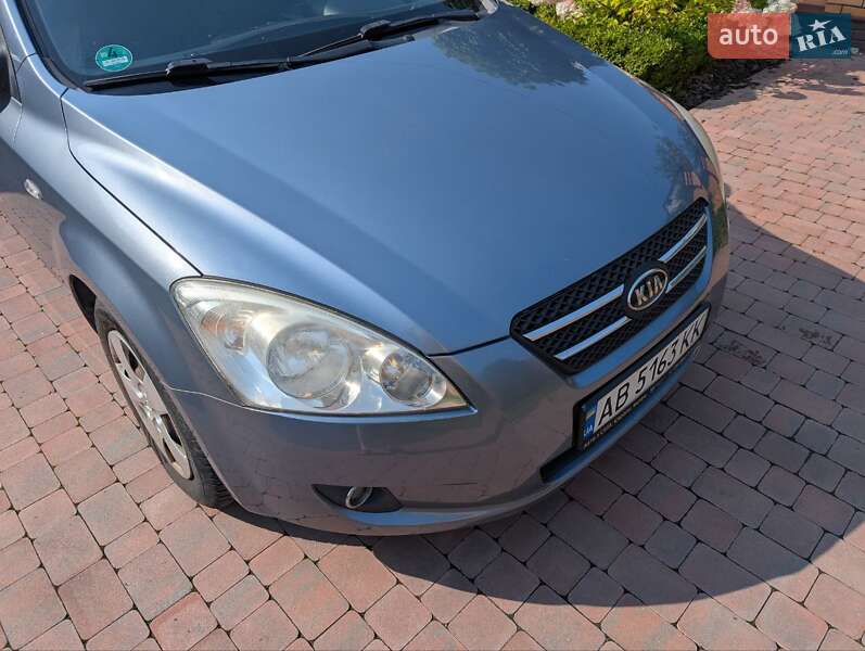 Хэтчбек Kia Ceed 2009 в Виннице