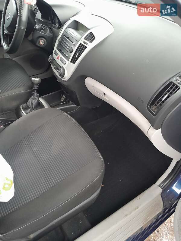 Универсал Kia Ceed 2007 в Недригайлове фото 4 Универсал Kia Ceed 2007 в Недригайлове