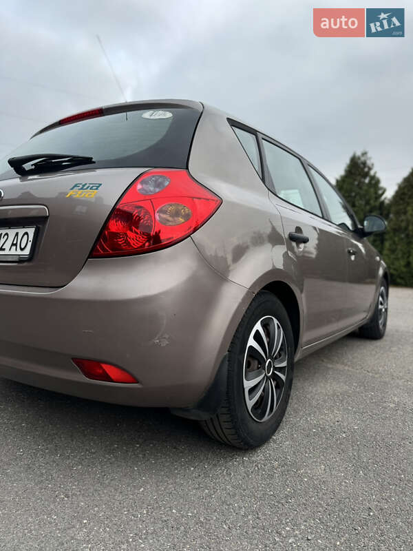 Хетчбек Kia Ceed 2007 в Знам'янці