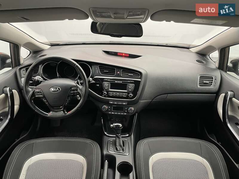 Хэтчбек Kia Ceed 2013 в Киеве