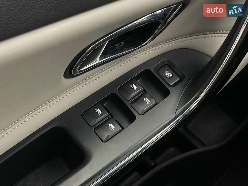 Хэтчбек Kia Ceed 2013 в Киеве