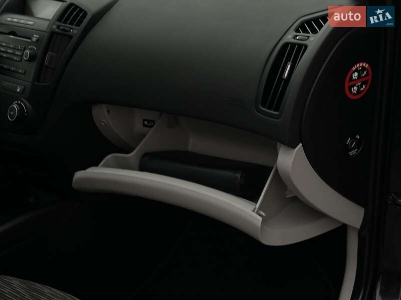 Хэтчбек Kia Ceed 2007 в Маневичах фото 24 Хэтчбек Kia Ceed 2007 в Маневичах