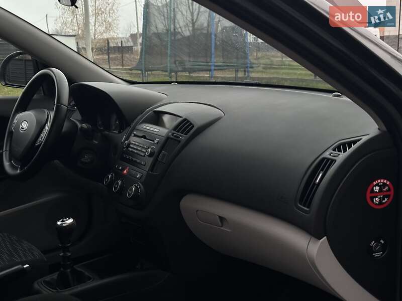 Хэтчбек Kia Ceed 2007 в Маневичах фото 25 Хэтчбек Kia Ceed 2007 в Маневичах