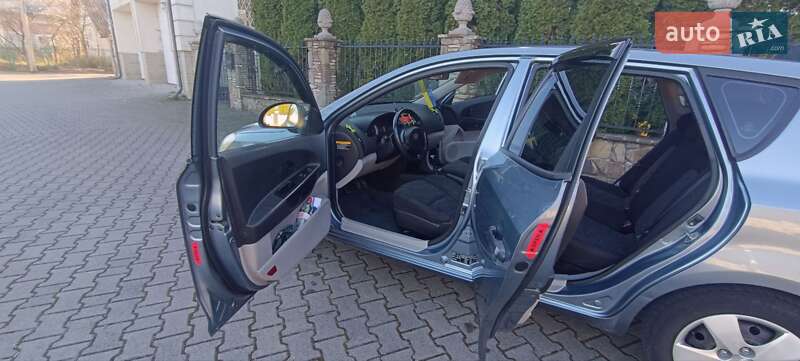 Хэтчбек Kia Ceed 2008 в Надворной