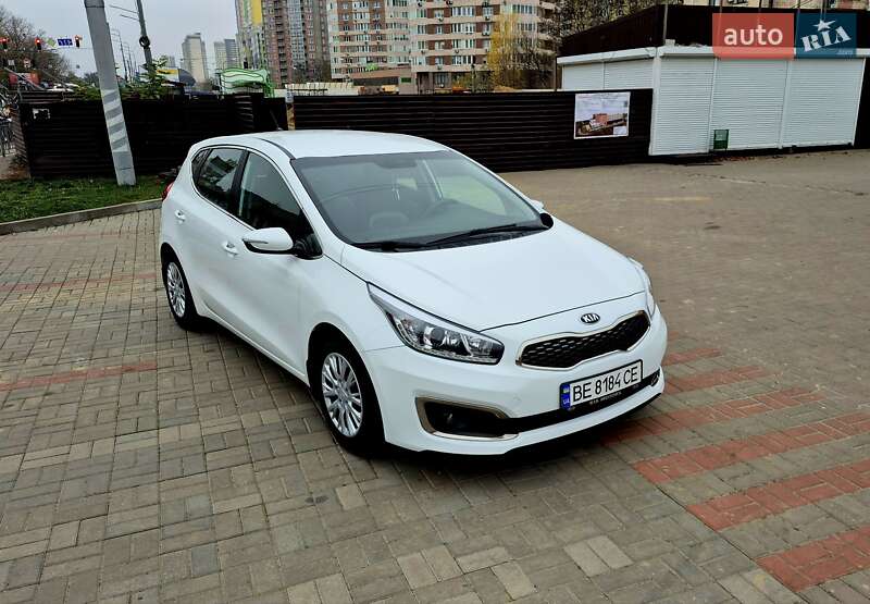 Хэтчбек Kia Ceed 2018 в Киеве