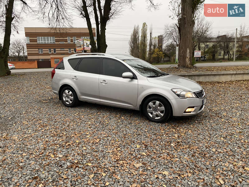 Універсал Kia Ceed 2010 в Хмельницькому