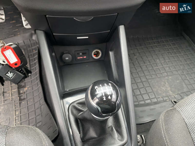 Універсал Kia Ceed 2010 в Хмельницькому