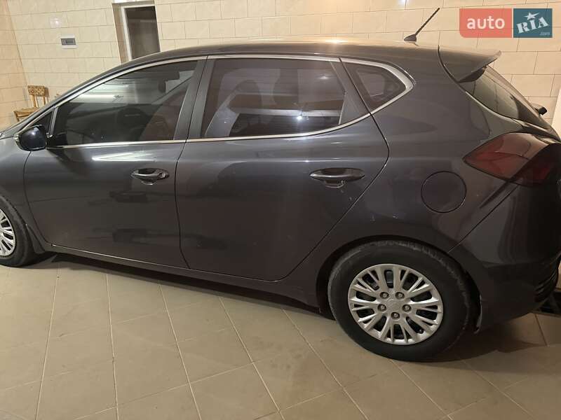 Хетчбек Kia Ceed 2017 в Конотопі фото 5 Хетчбек Kia Ceed 2017 в Конотопі