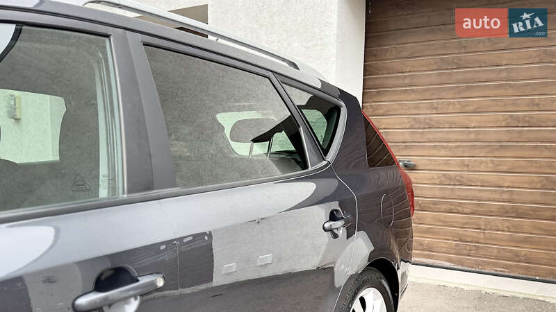 Универсал Kia Ceed 2010 в Ровно фото 8 Универсал Kia Ceed 2010 в Ровно