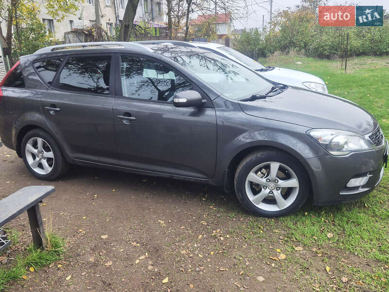 Универсал Kia Ceed 2011 в Одессе