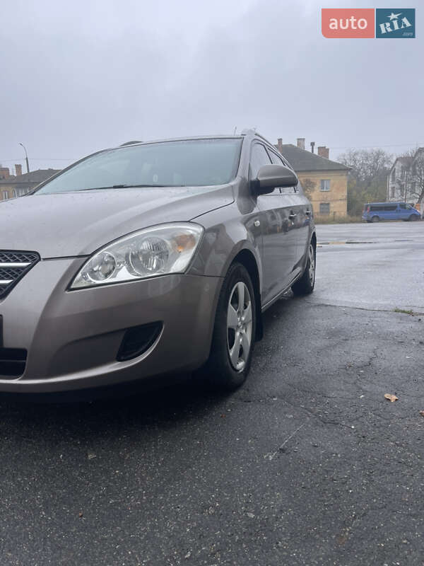 Універсал Kia Ceed 2008 в Вінниці фото 2 Універсал Kia Ceed 2008 в Вінниці