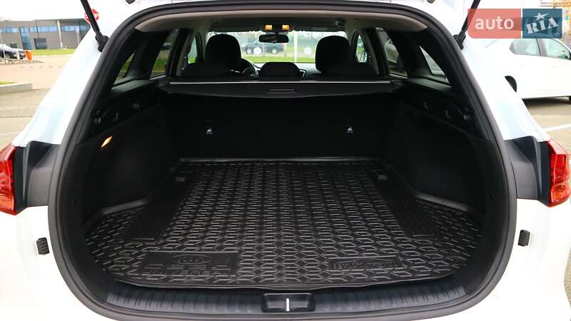 Универсал Kia Ceed 2019 в Киеве