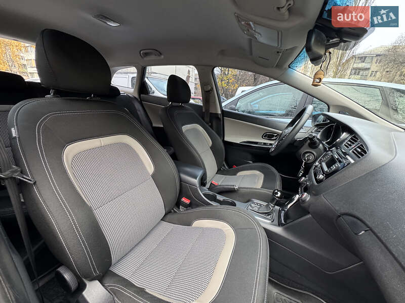 Универсал Kia Ceed 2012 в Киеве фото 5 Универсал Kia Ceed 2012 в Киеве