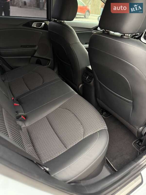 Универсал Kia Ceed 2020 в Запорожье