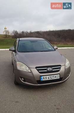 Хэтчбек Kia Ceed 2007 в Харькове