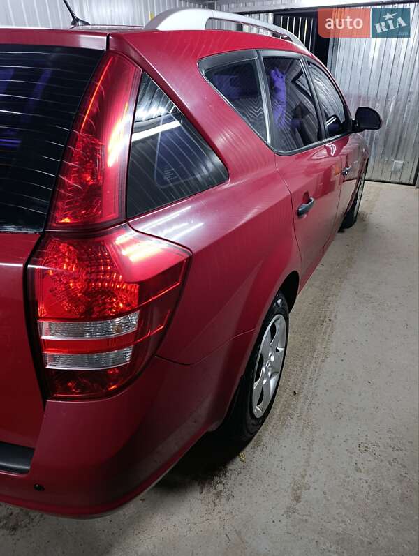 Хэтчбек Kia Ceed 2008 в Киеве фото 12 Хэтчбек Kia Ceed 2008 в Киеве