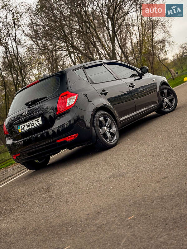 Хетчбек Kia Ceed 2009 в Києві фото 13 Хетчбек Kia Ceed 2009 в Києві