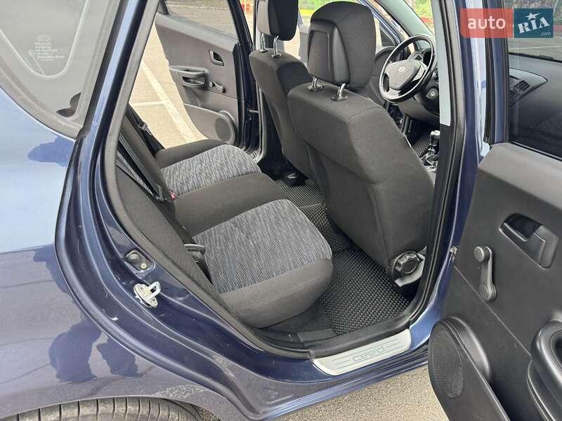 Хетчбек Kia Ceed 2008 в Дніпрі фото 8 Хетчбек Kia Ceed 2008 в Дніпрі
