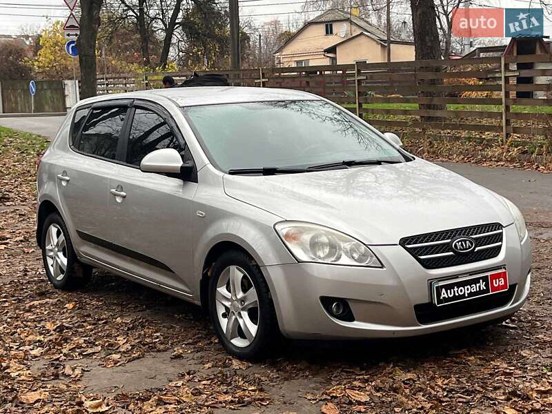 Хэтчбек Kia Ceed 2007 в Киеве